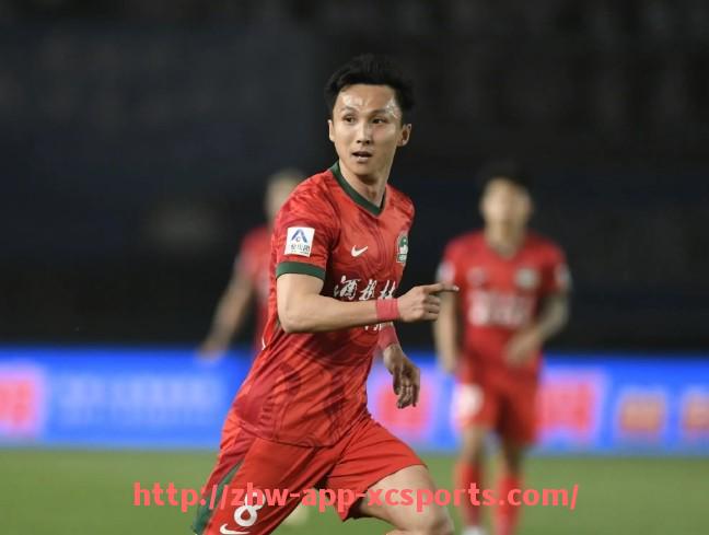 杏彩体育-法甲巴黎阿什拉夫：阿什拉夫在巴黎的角色与表现